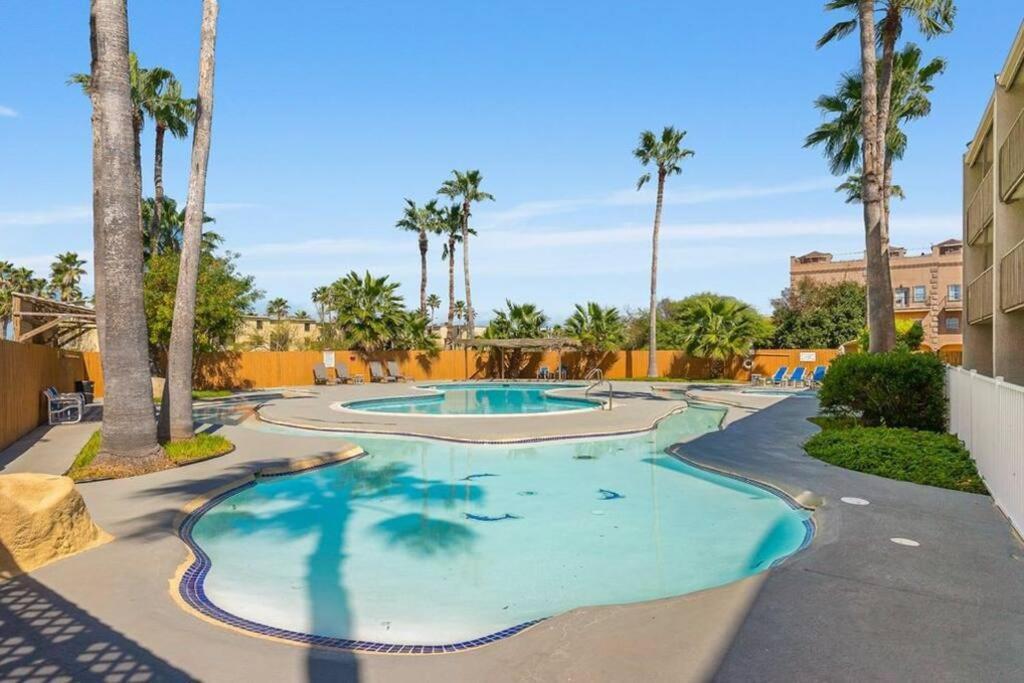2 Bed 2 Bath Condo By Beach With Resort Pool South Padre Island Exteriér fotografie